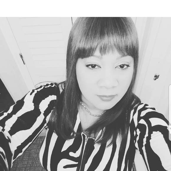 Meet your Posher, Nina - Picture 6 of 6